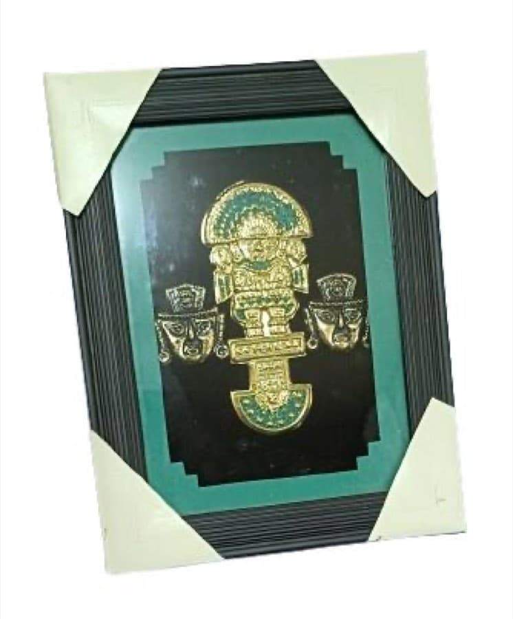 Cuadro Tumi de bronce — borde verde